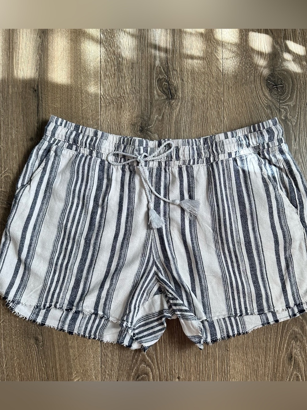 Time And Tru Linen Blend Shorts Size Large
